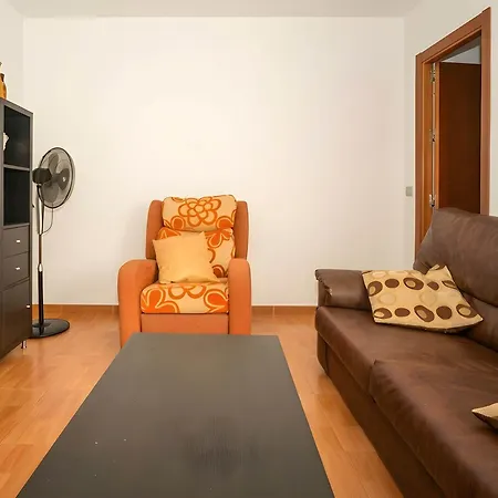 En Conil Zona Centro Solo Aceptamos Familias Y Parejas Appartement *