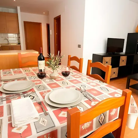 En Conil Zona Centro Solo Aceptamos Familias Y Parejas * Conil De La Frontera